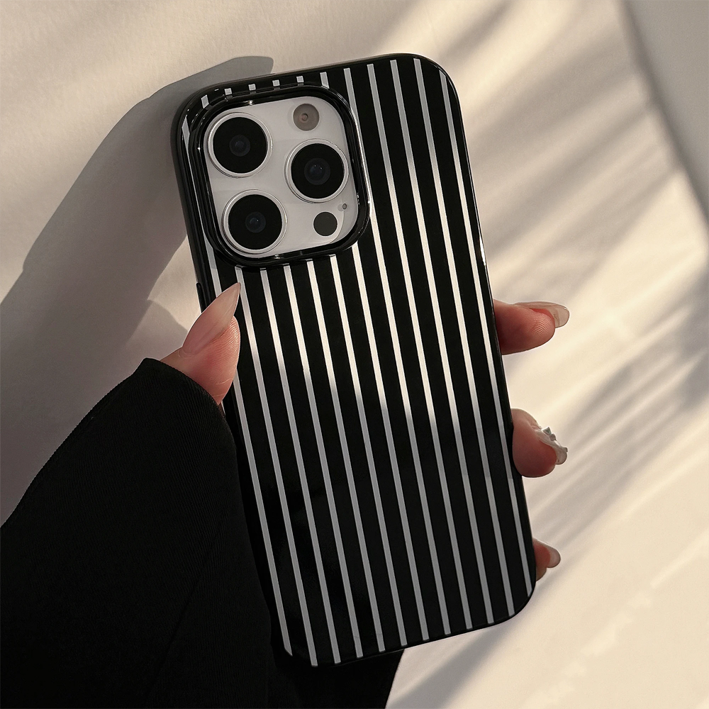Retro Black White Lines With Z - Phone Cases Y2K recensione e prezzo