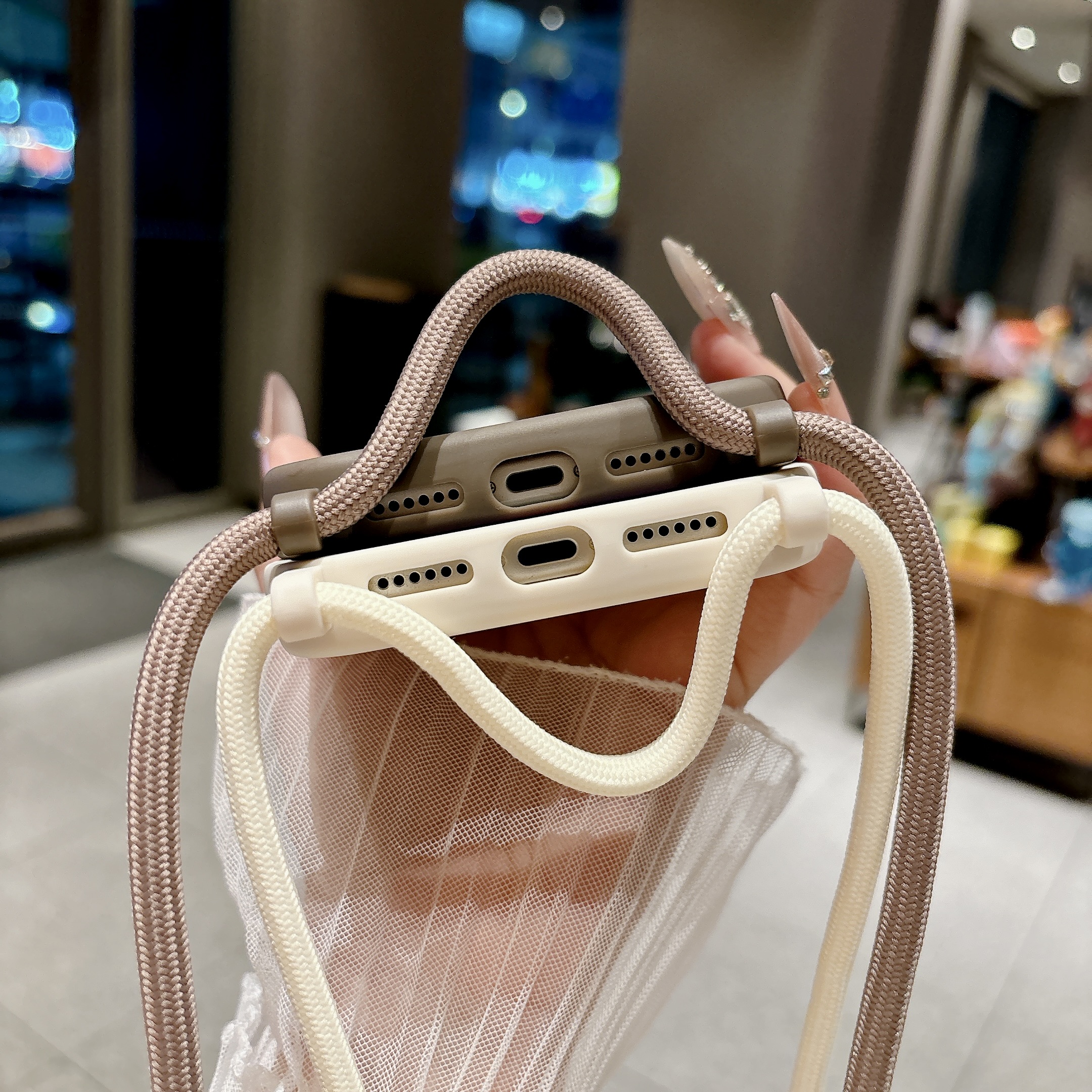 Phone Case For iPhone 17 16 15 - Phone Cases With Loop recensione e prezzo