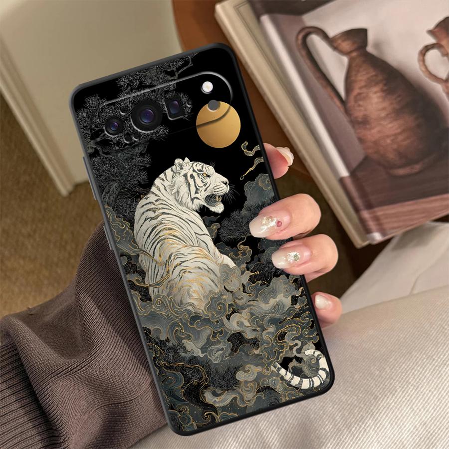 White Tiger Funda Phone Cover  - Phone Cases Google Pixel 10 Pro recensione e prezzo